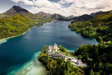 The most important information for your holiday in the SalzburgerLand is clearly laid out in our holiday guides